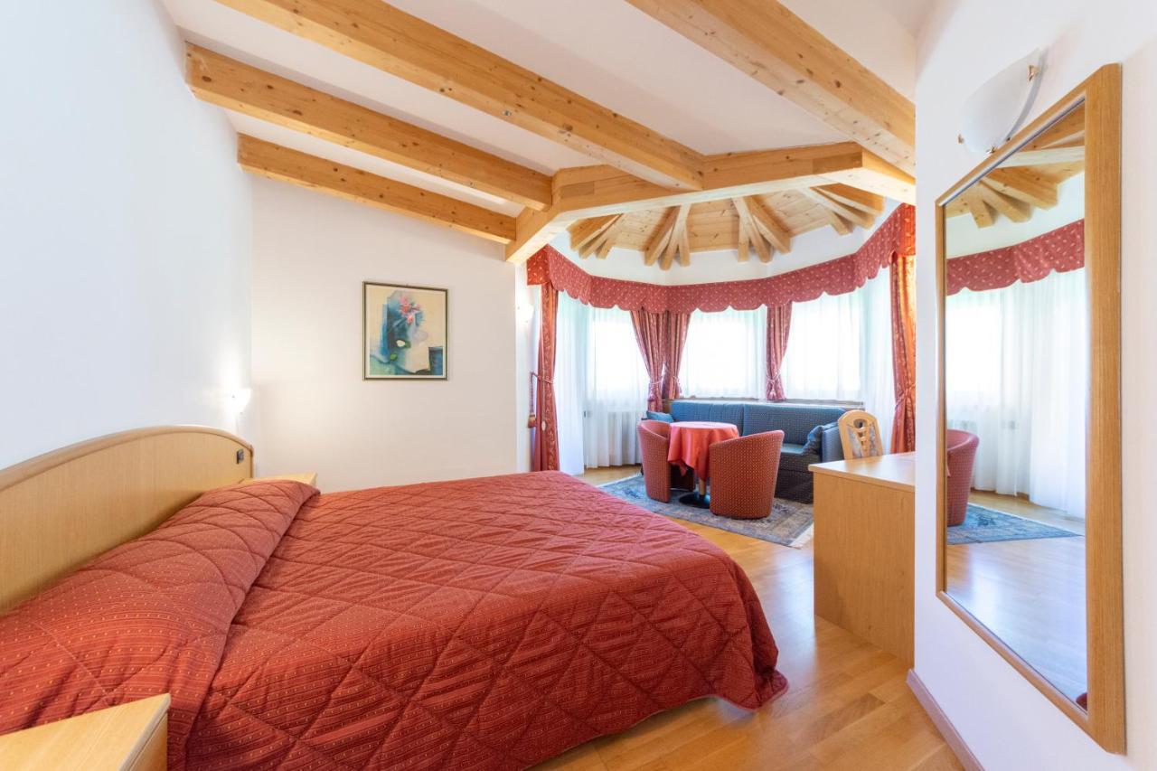 Flos Hotel Moena Εξωτερικό φωτογραφία