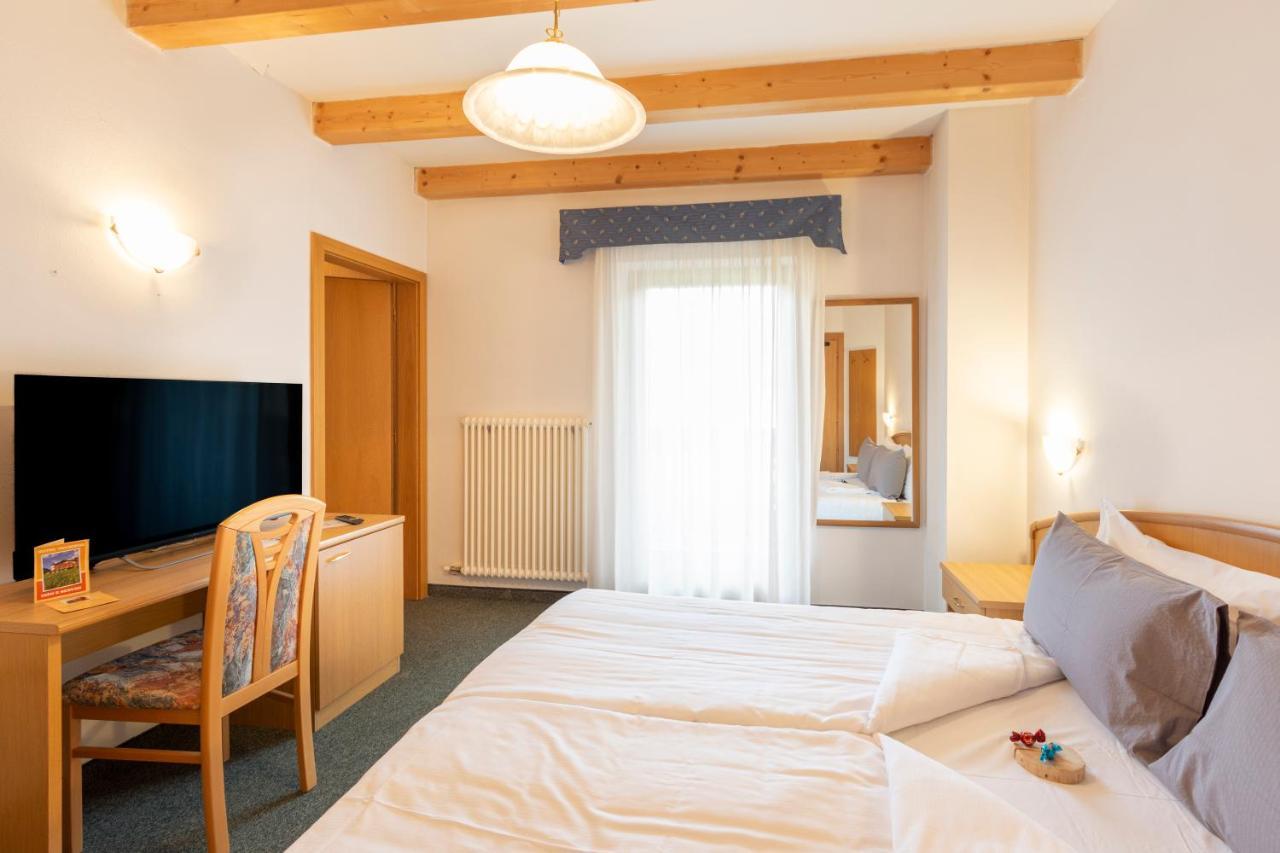 Flos Hotel Moena Εξωτερικό φωτογραφία