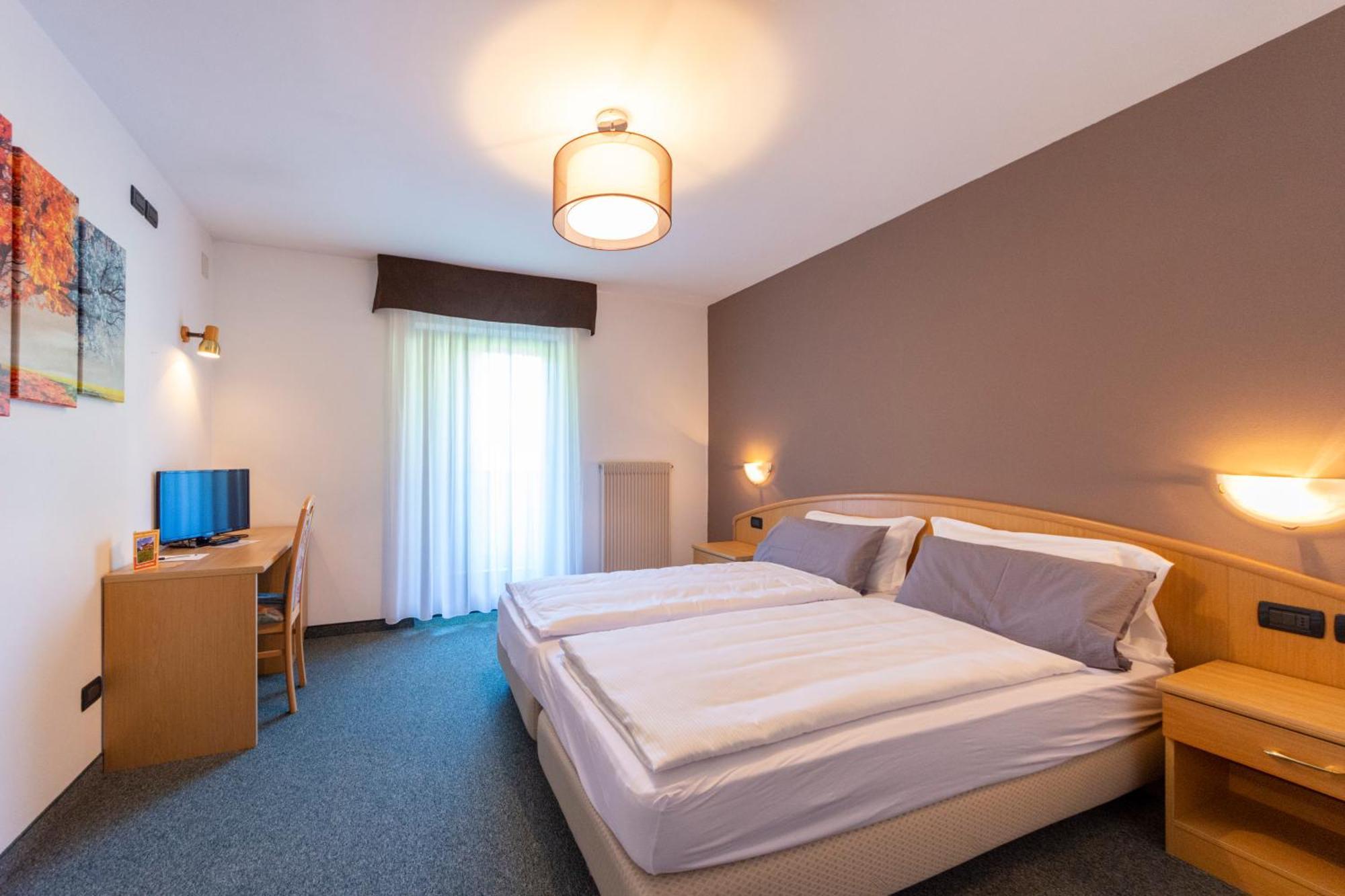 Flos Hotel Moena Εξωτερικό φωτογραφία